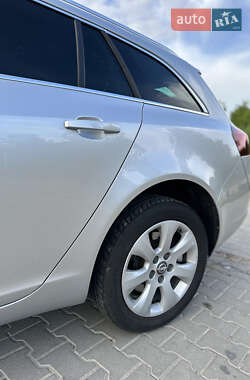 Универсал Opel Insignia 2016 в 