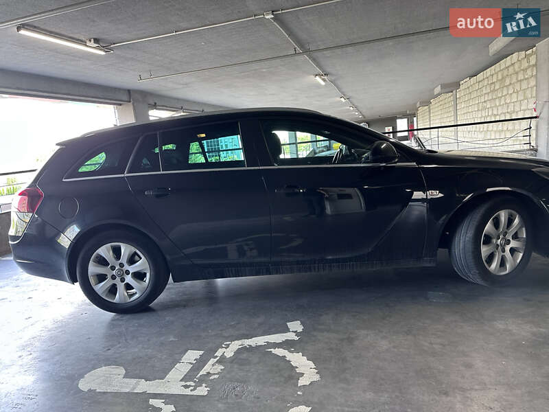 Універсал Opel Insignia 2014 в Львові