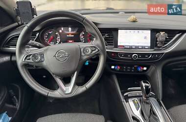Универсал Opel Insignia 2018 в 