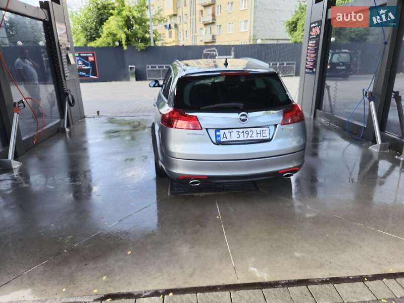 Универсал Opel Insignia 2013 в Ивано-Франковске