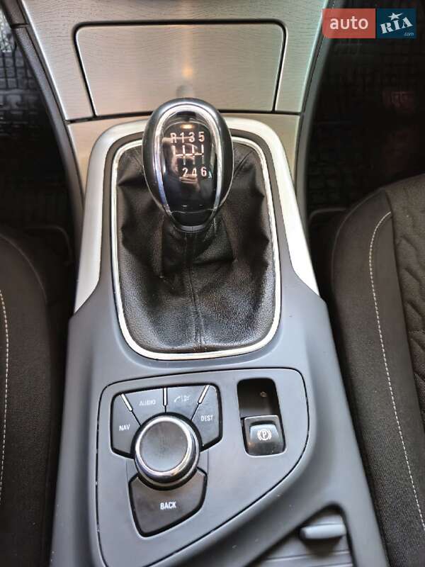 Универсал Opel Insignia 2013 в Ивано-Франковске