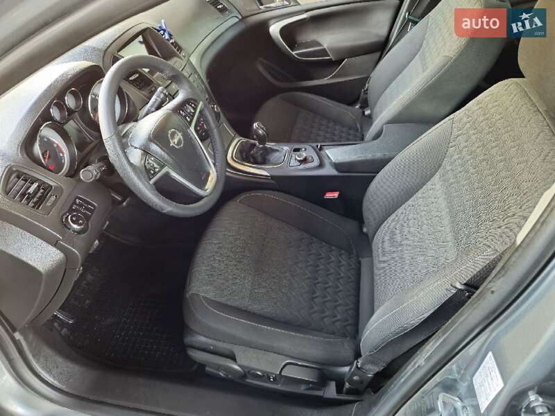 Универсал Opel Insignia 2013 в Ивано-Франковске