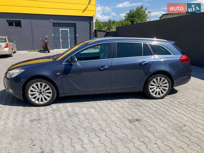Универсал Opel Insignia 2009 в Смыге