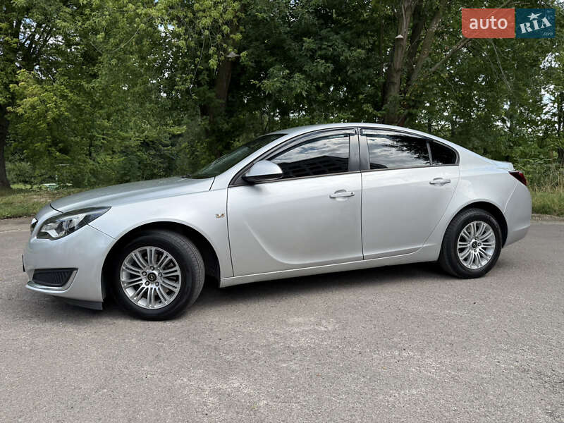 Седан Opel Insignia 2014 в Львове