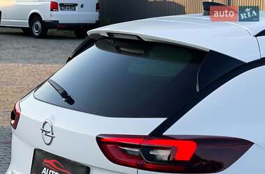 Универсал Opel Insignia 2022 в 