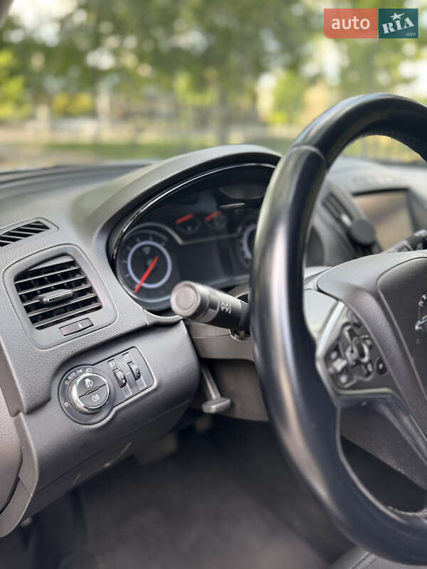 Універсал Opel Insignia 2015 в Дніпрі