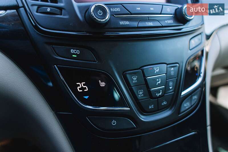 Универсал Opel Insignia 2015 в Львове
