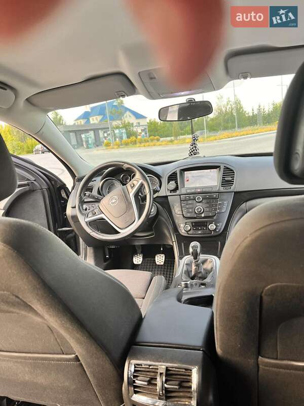 Універсал Opel Insignia 2010 в Сокалі