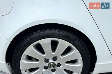 Універсал Opel Insignia 2009 в 