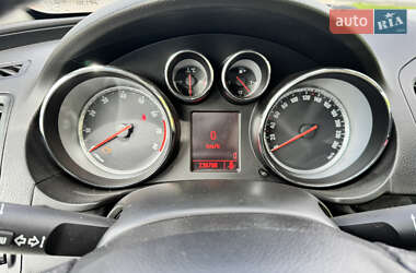 Універсал Opel Insignia 2009 в 
