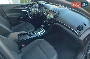 Универсал Opel Insignia 2015 в 