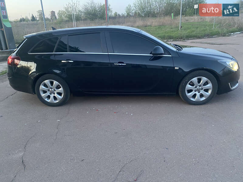 Універсал Opel Insignia 2015 в Сумах