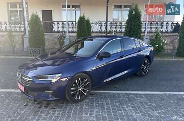 Лифтбек Opel Insignia 2020 в 