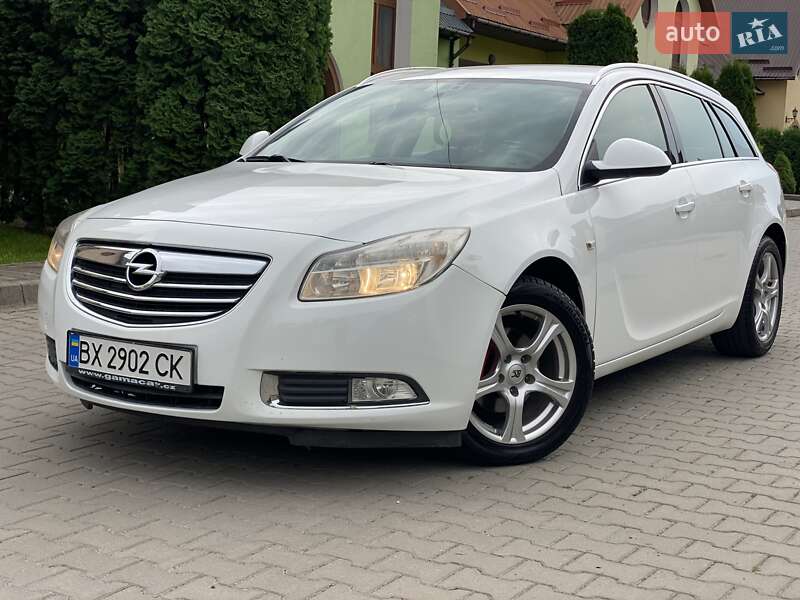 Opel Insignia 2011