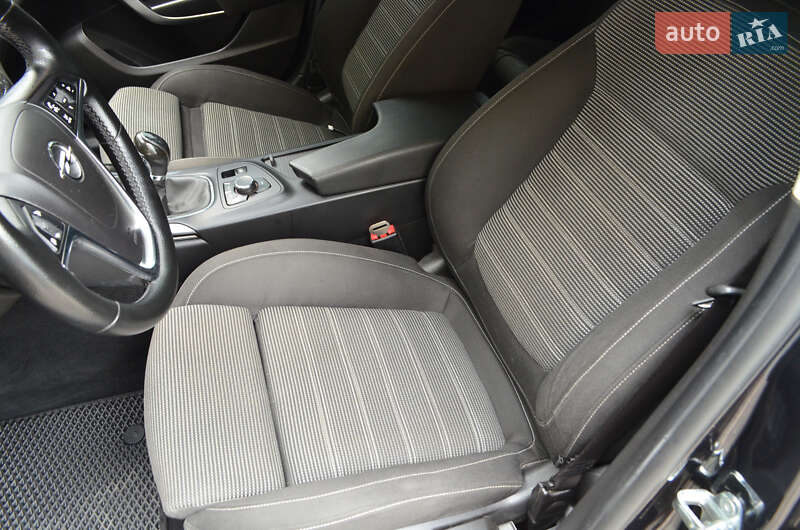 Универсал Opel Insignia 2013 в Киеве