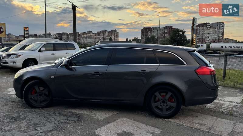 Универсал Opel Insignia 2012 в Киеве
