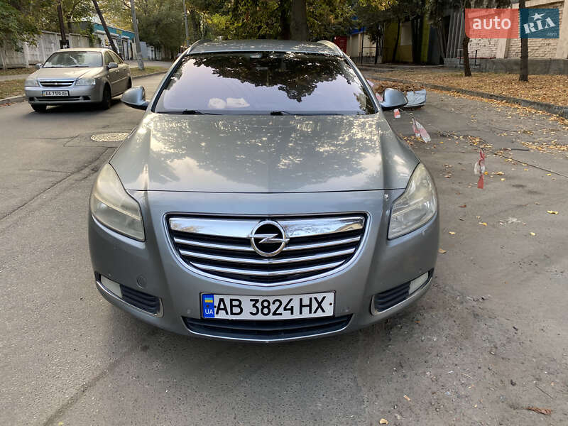Универсал Opel Insignia 2010 в Киеве