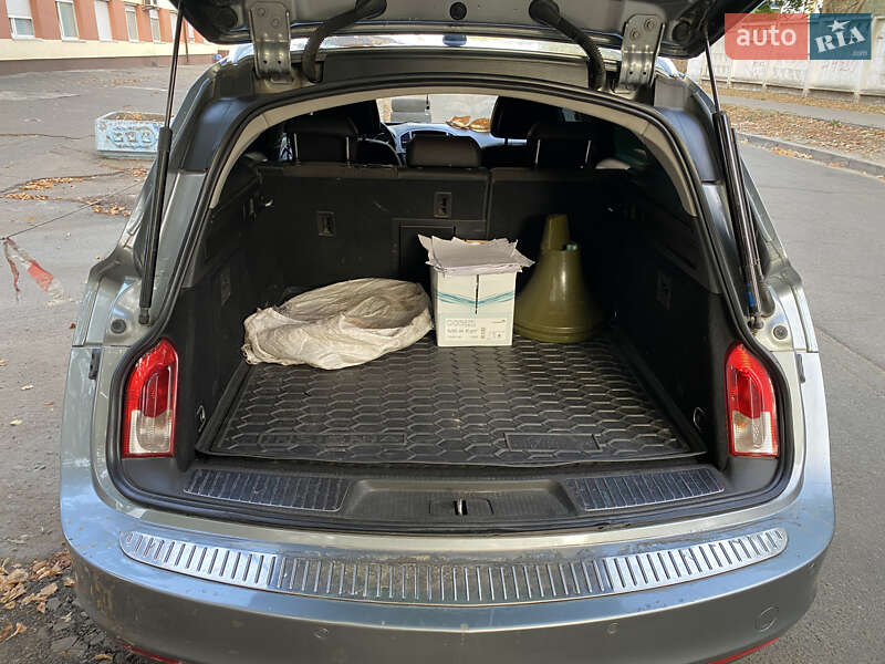 Универсал Opel Insignia 2010 в Киеве