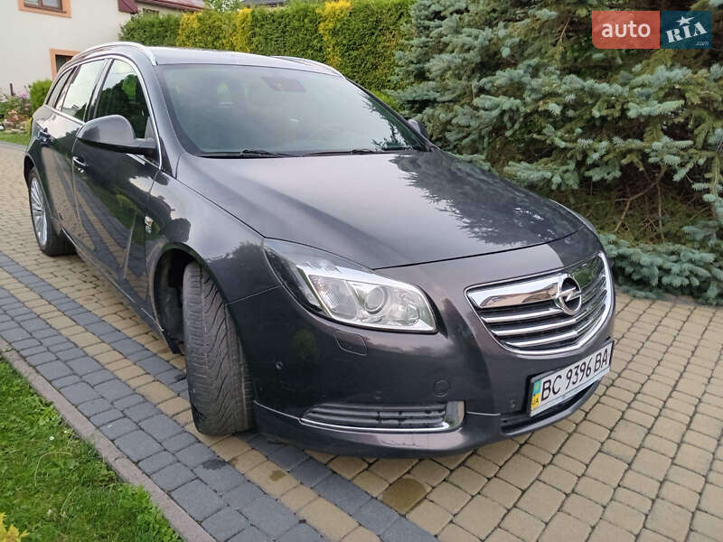 Універсал Opel Insignia 2013 в Львові