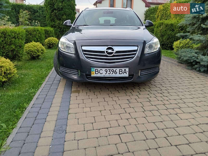 Універсал Opel Insignia 2013 в Львові