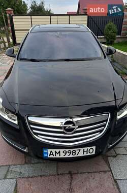 Універсал Opel Insignia 2010 в Ємільчиному