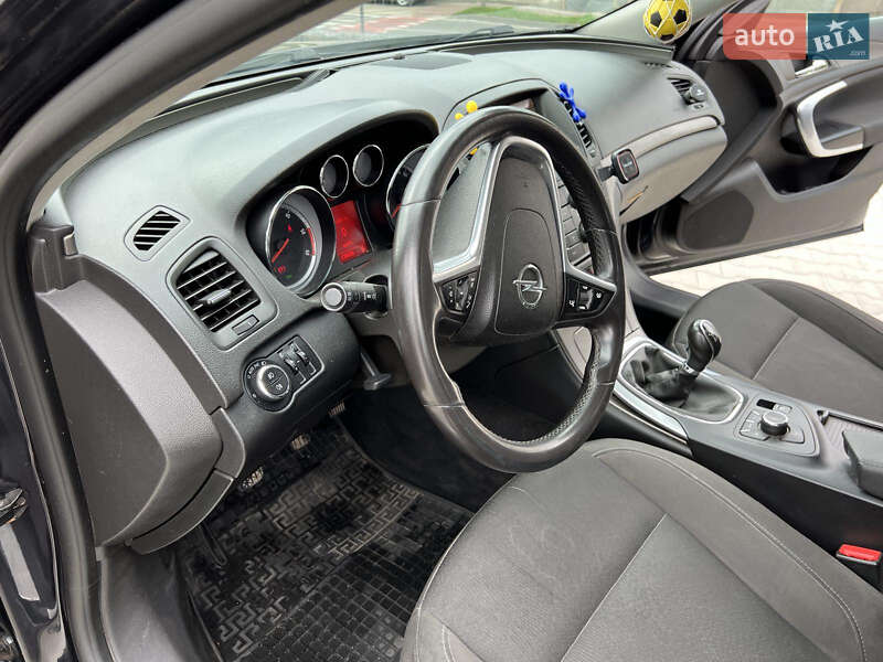 Универсал Opel Insignia 2011 в Львове