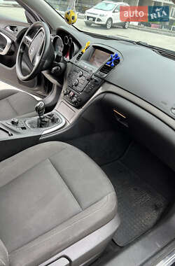 Універсал Opel Insignia 2011 в 