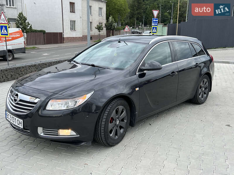 Универсал Opel Insignia 2011 в Львове