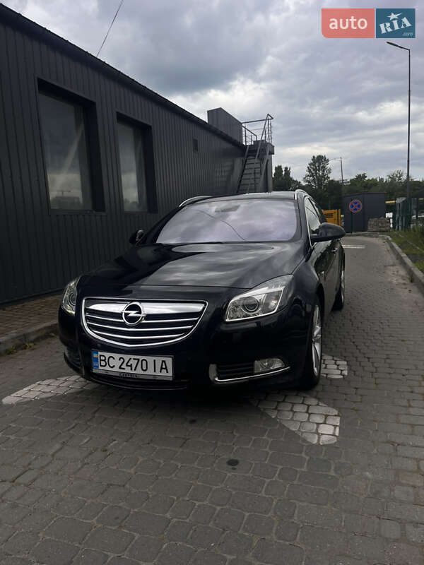 Универсал Opel Insignia 2011 в Львове