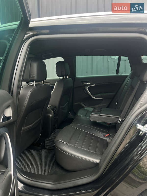 Универсал Opel Insignia 2011 в Львове