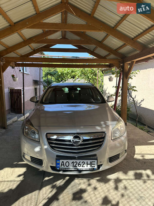 Універсал Opel Insignia 2009 в Перечині