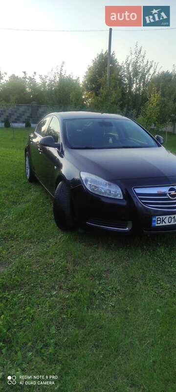 Седан Opel Insignia 2008 в Здолбуніві