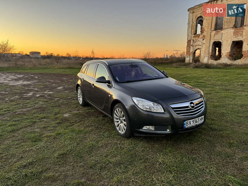 Универсал Opel Insignia 2010 в Хмельницком