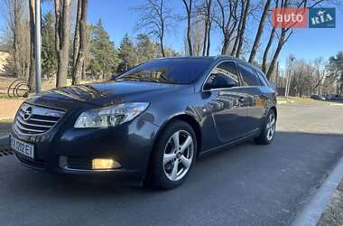 Універсал Opel Insignia 2010 в Чернігові