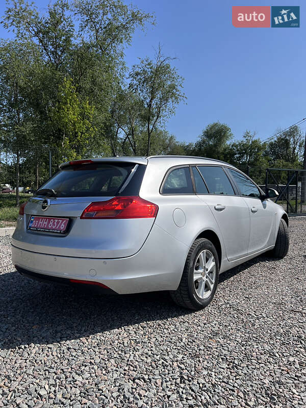 Універсал Opel Insignia 2009 в Черкасах