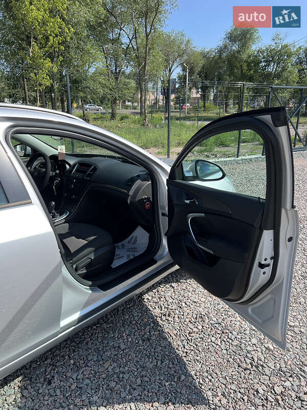 Універсал Opel Insignia 2009 в Черкасах