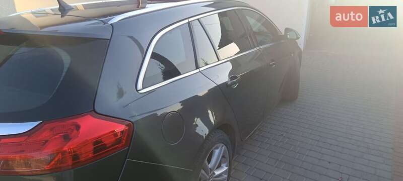 Универсал Opel Insignia 2010 в Хоросткове