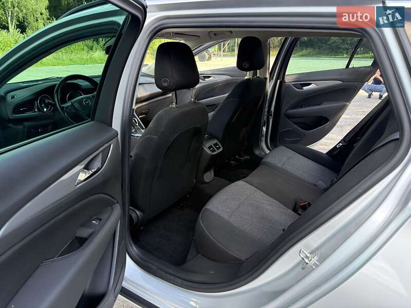 Универсал Opel Insignia 2017 в Звягеле