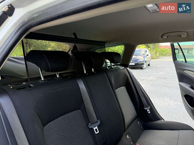 Универсал Opel Insignia 2017 в Звягеле