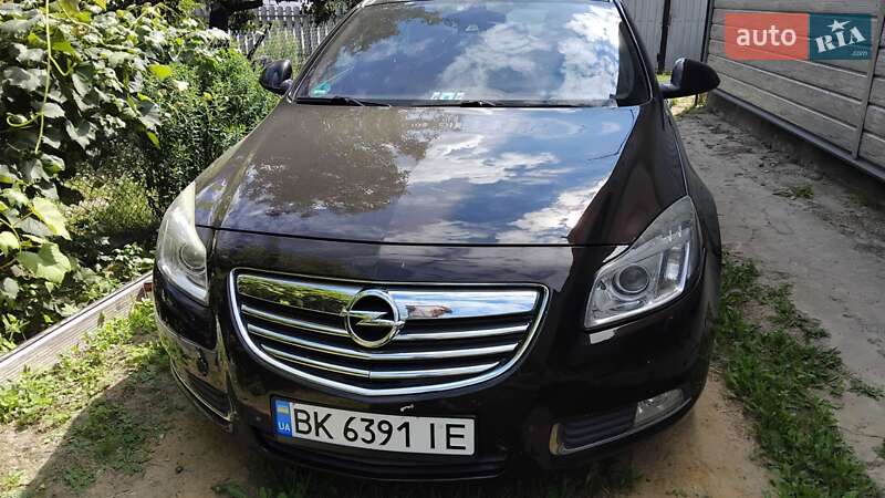 Opel Insignia 2011