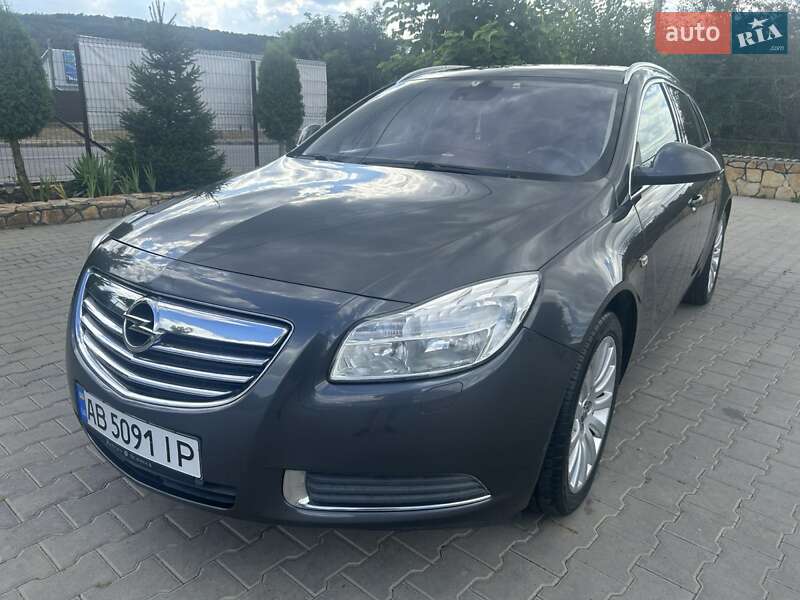 Універсал Opel Insignia 2011 в Могилів-Подільському