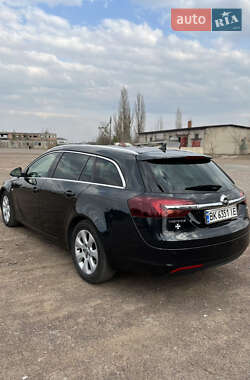 Седан Opel Insignia 2014 в 