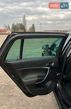 Седан Opel Insignia 2014 в 