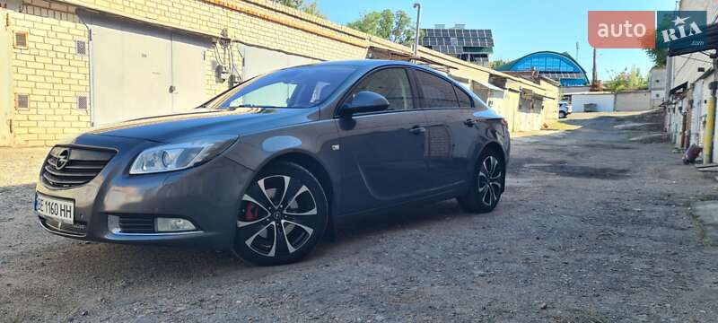 Седан Opel Insignia 2009 в Миколаєві