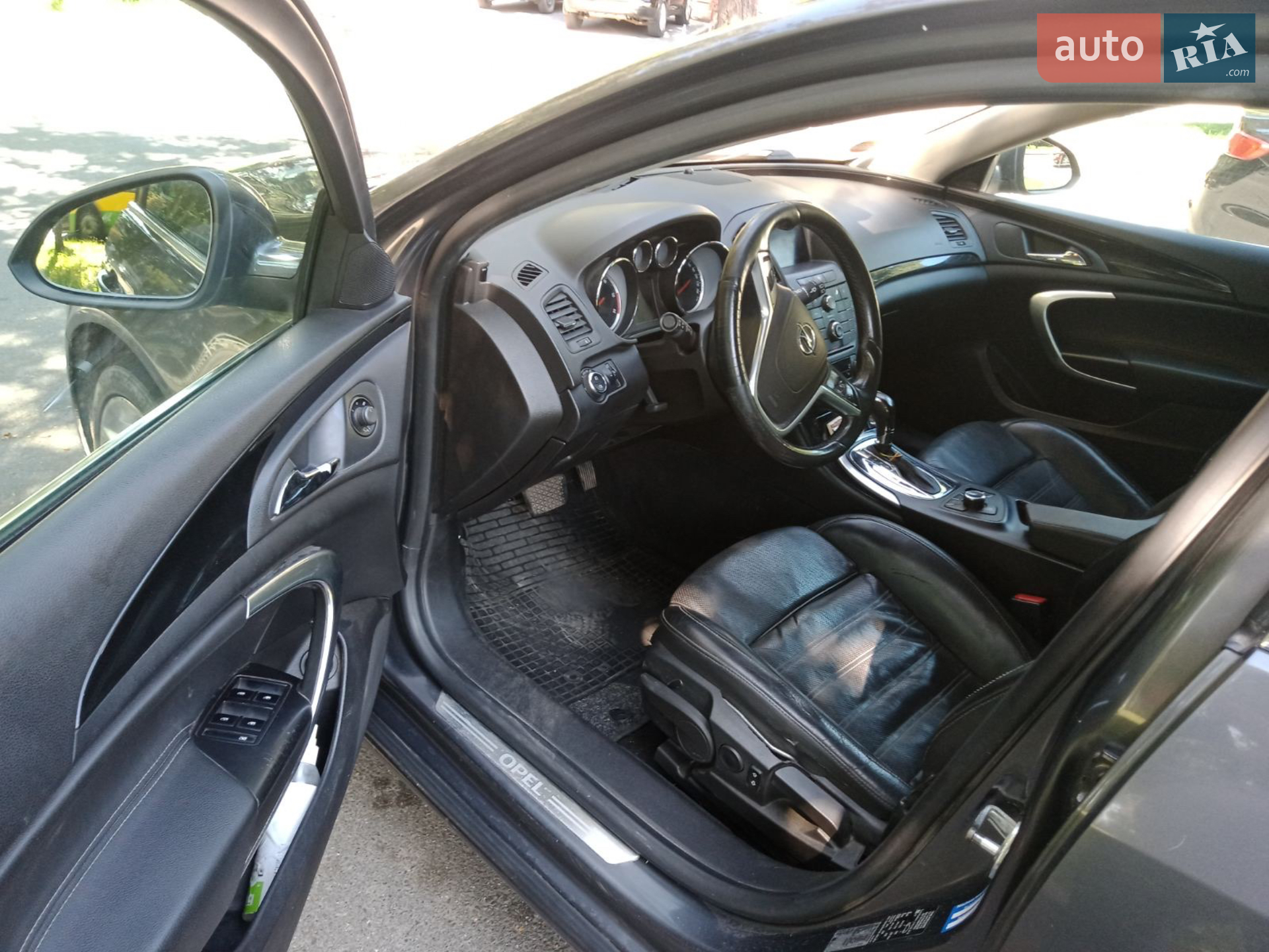 2010 Opel Insignia - мініатюра 13