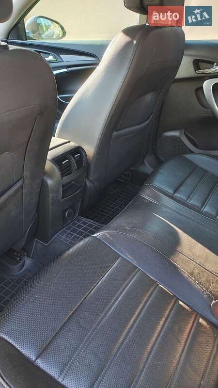 Лифтбек Opel Insignia 2012 в Луцке