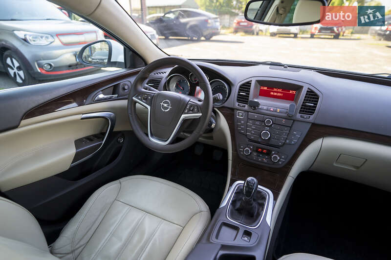 Универсал Opel Insignia 2012 в Киеве фото 16 Универсал Opel Insignia 2012 в Киеве