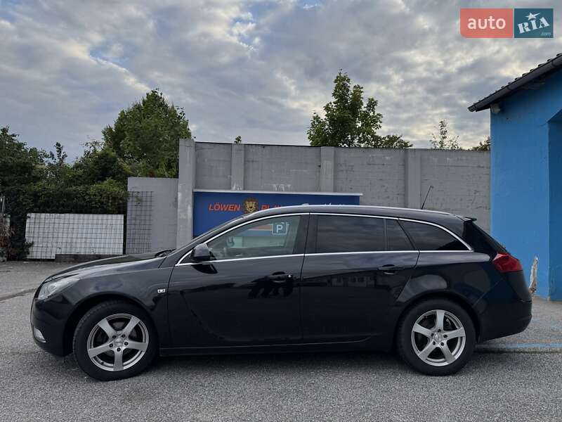Універсал Opel Insignia 2011 в Харкові