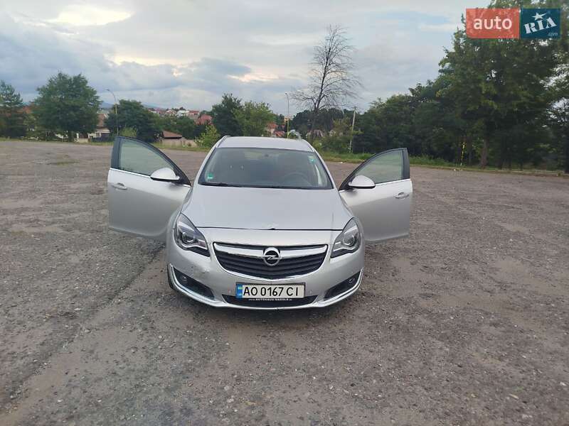 Универсал Opel Insignia 2016 в Ужгороде