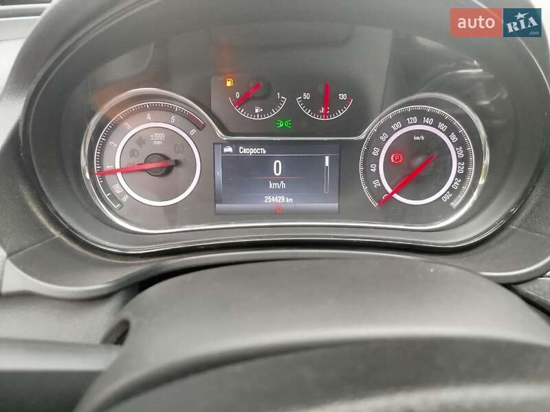 Универсал Opel Insignia 2016 в Ужгороде